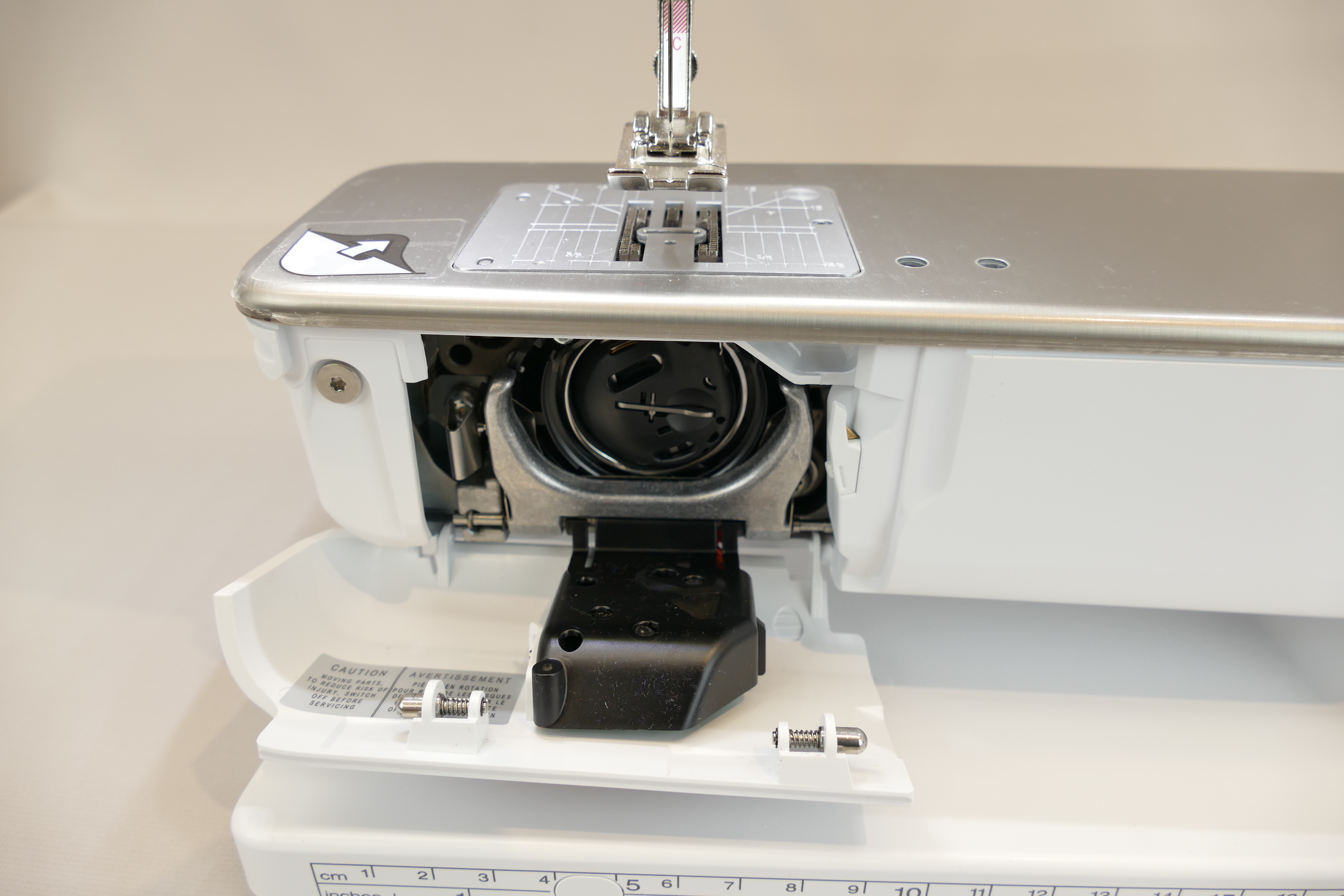 Bernina B590 incl. SDT Stickmodul (Gen. 2)